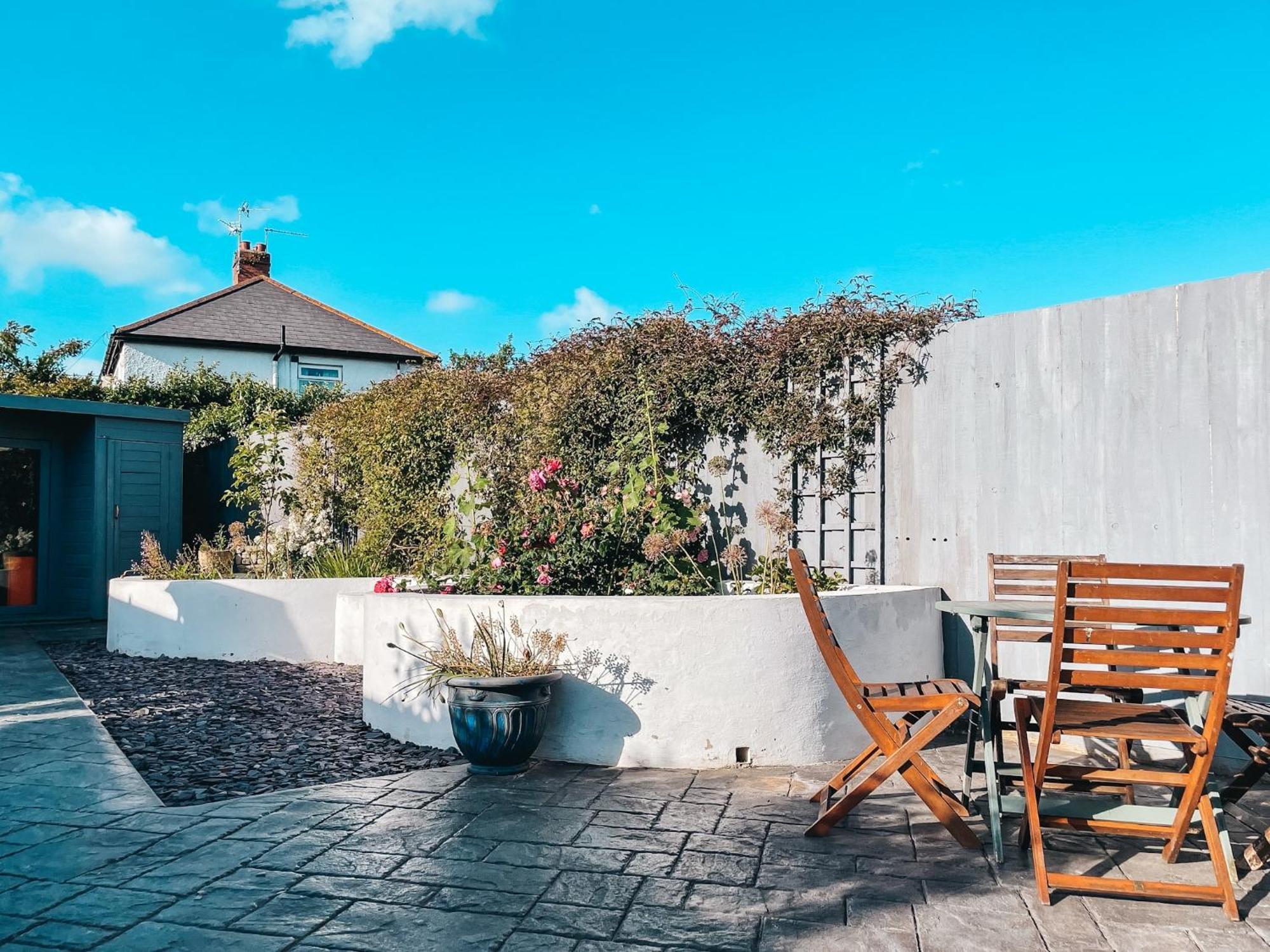 Villa Ty Fry Gardens Cardiff Exterior foto